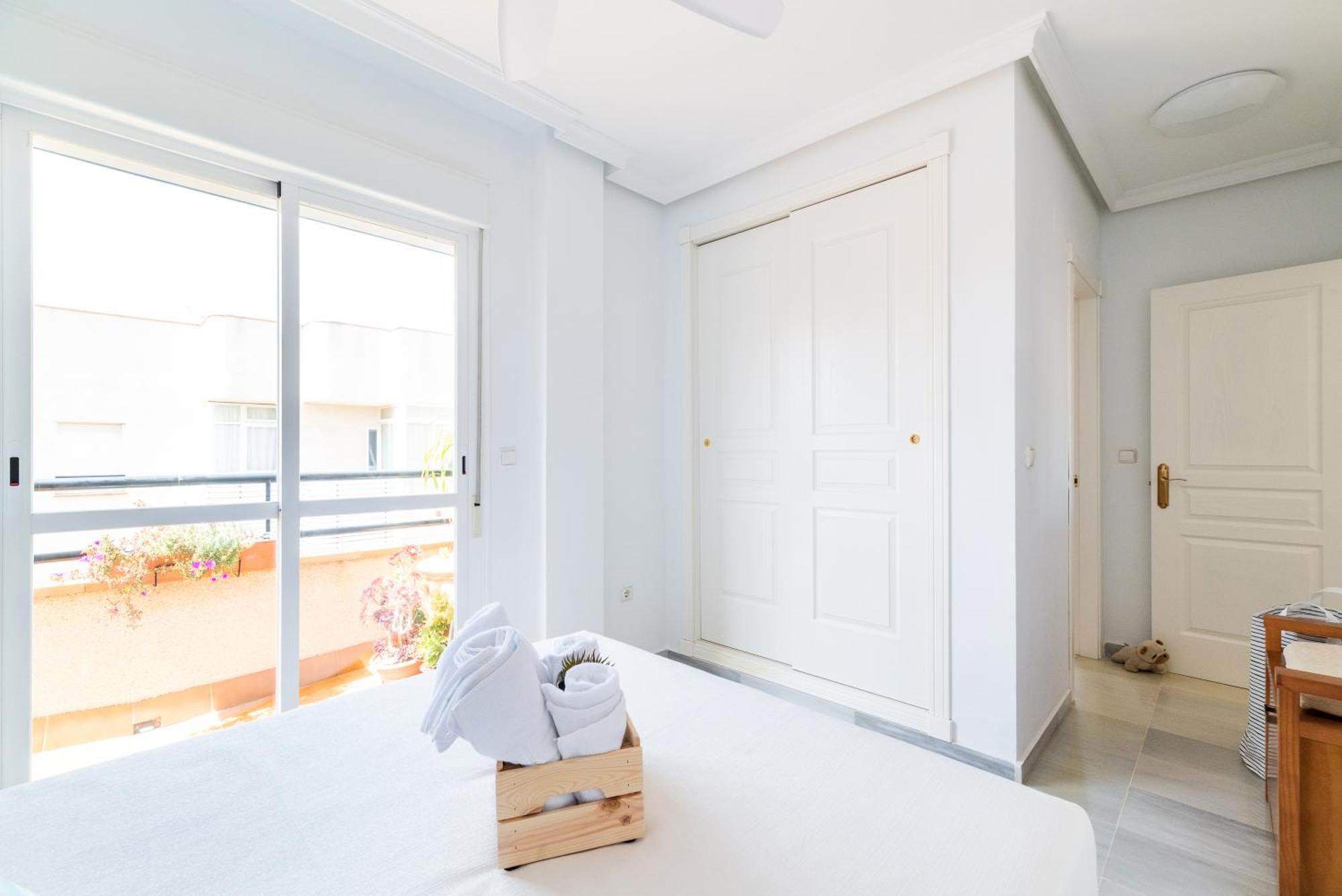 Apartment Marina Azul Atico Junto Al Mar En Con Parking Gratis