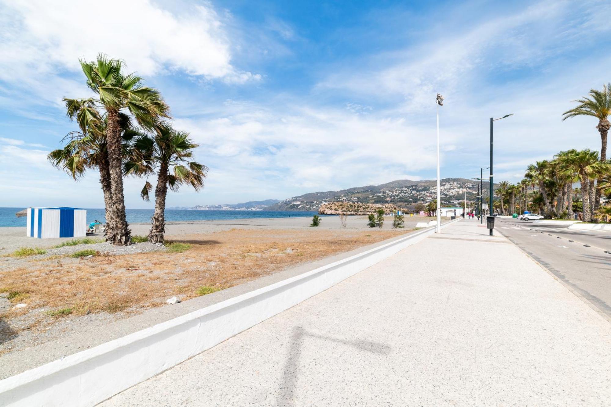Apartment Marina Azul Atico Junto Al Mar En Con Parking Gratis